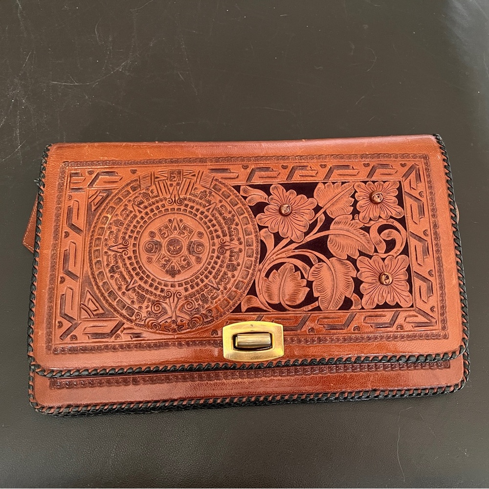 Vintage Handcrafted Tooled Leather Purse Clutch 50s/60s Floral